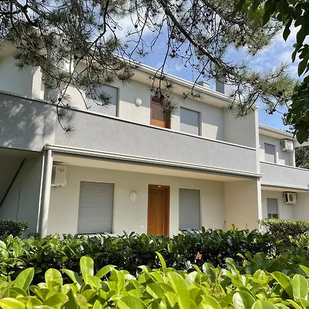 Daire Flat In A House With Garden *