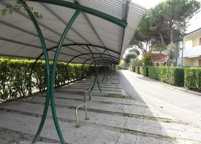 Flat In A House With Garden Daire Bibione