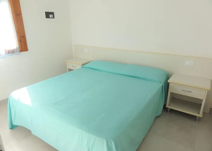 Flat In A House With Garden *